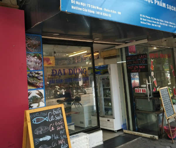 cửa hàng chả ram tôm đất ở Hà Nội