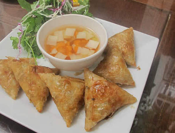 đặc sản miền trung cuốn ram huế